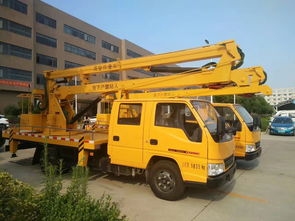 藍(lán)牌高空作業(yè)車13.5米作業(yè)高度全國配送，隨車吊功能助力高效作業(yè)