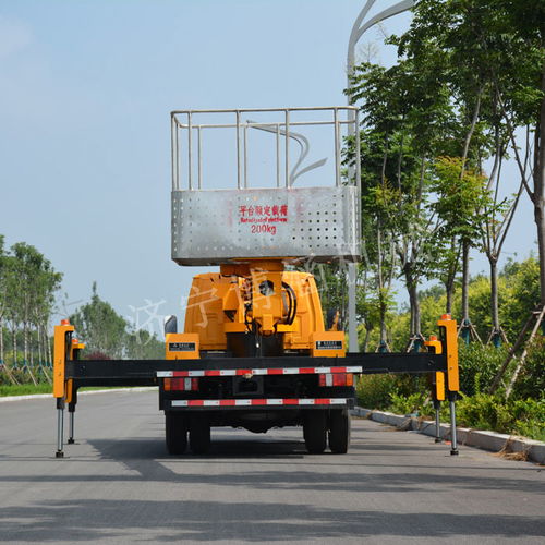 專業(yè)高效，安全可靠——博涵機(jī)械設(shè)備，您的高空作業(yè)車生產(chǎn)與采購首選